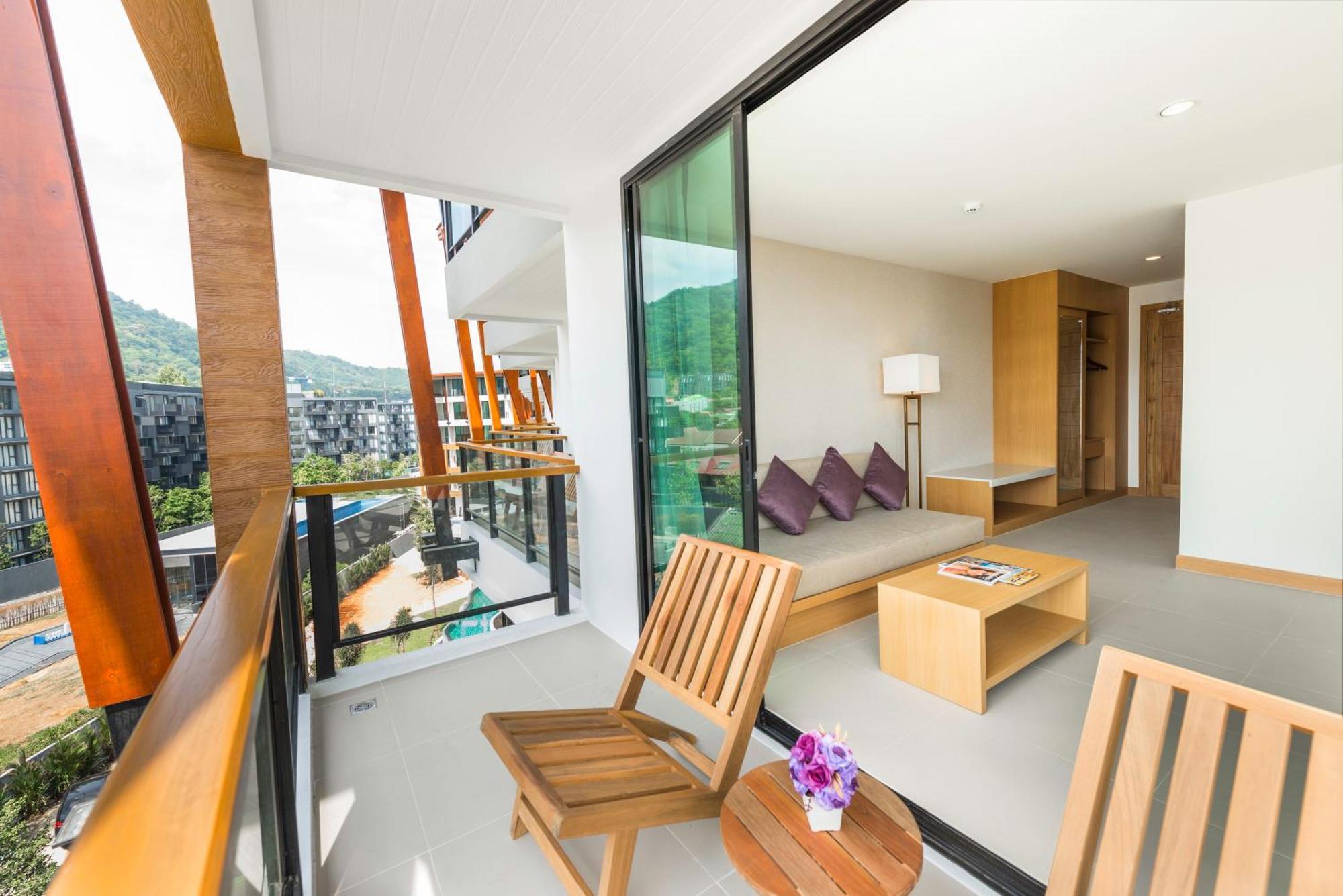 The Lunar Patong Phuket Ngoại thất bức ảnh