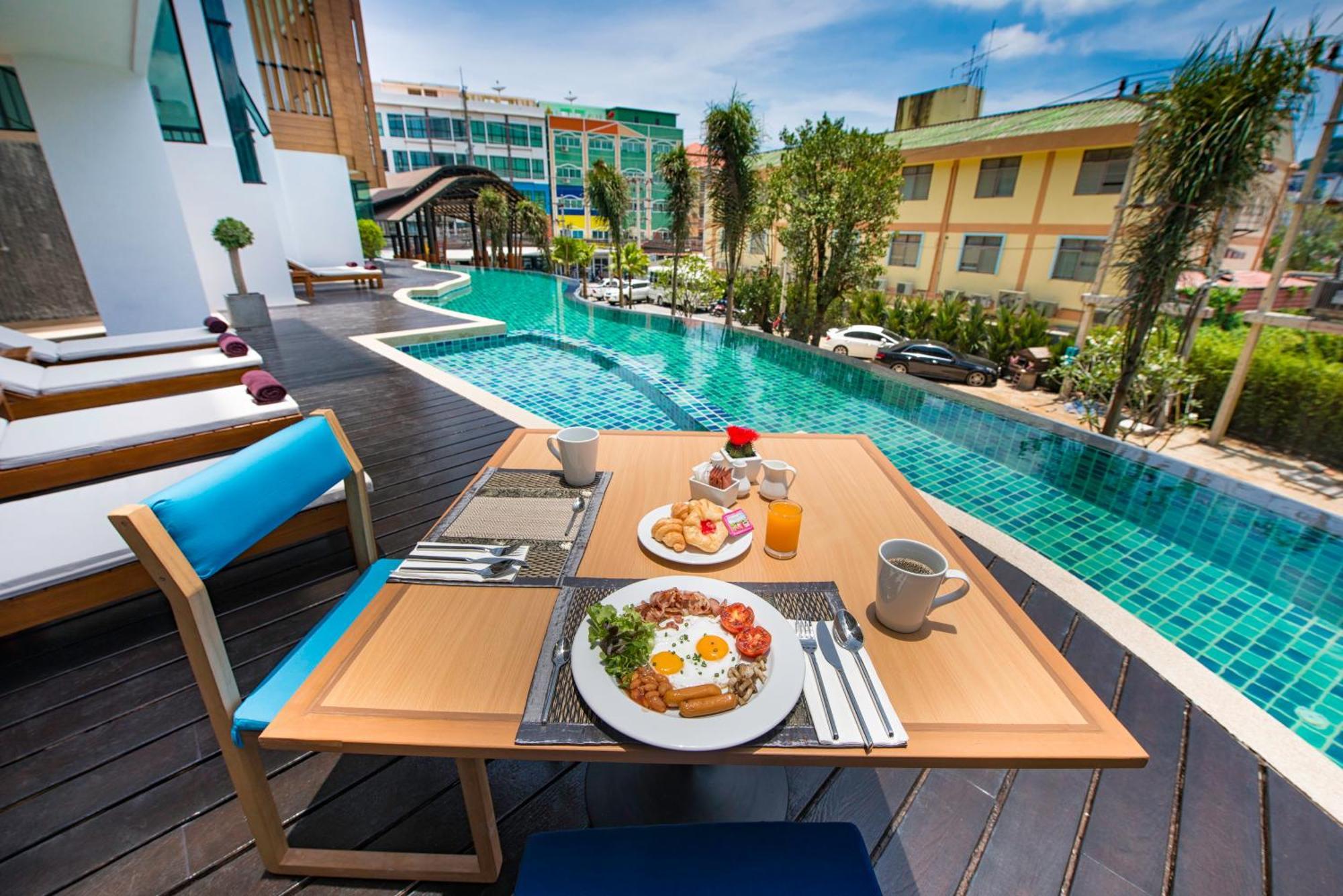 The Lunar Patong Phuket Ngoại thất bức ảnh