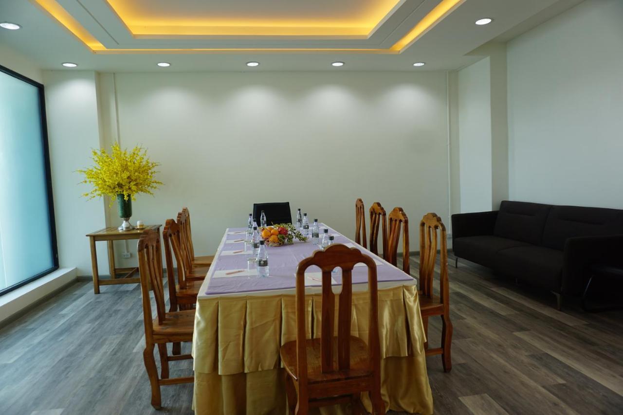 The Lunar Patong Phuket Ngoại thất bức ảnh